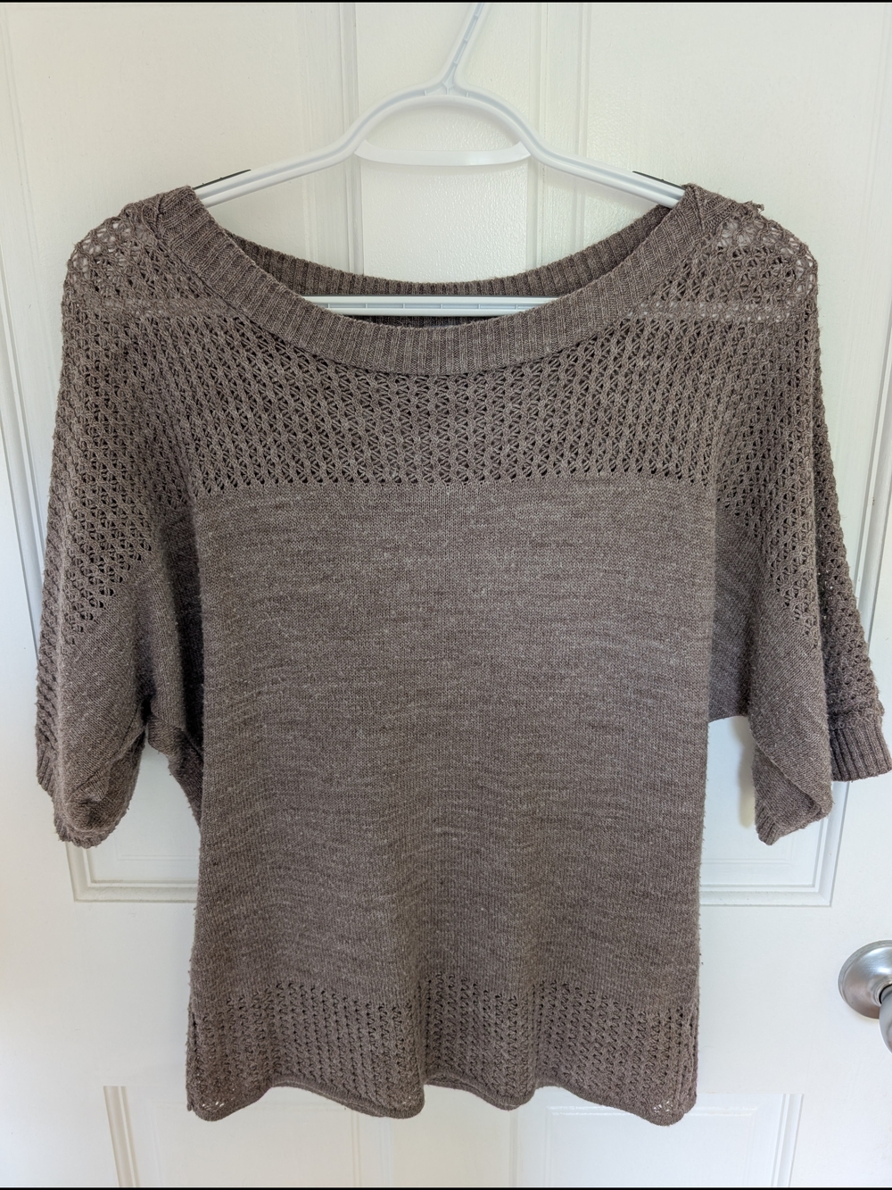 Charlotte Russe Women's Taupe Knit Short-Sleeve Sweater